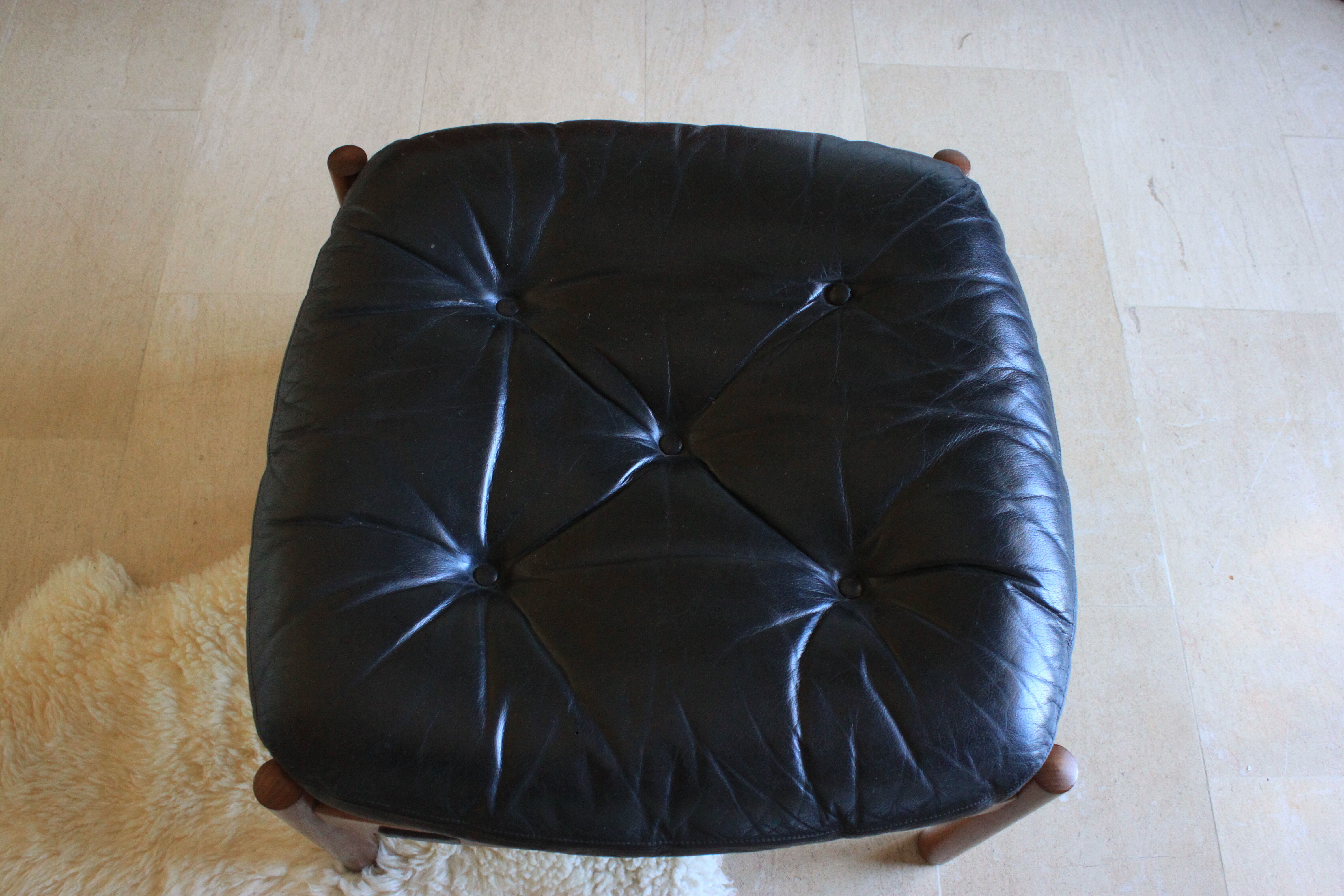 Danish Ottoman in rosewood and leather Arne Norell, 60s