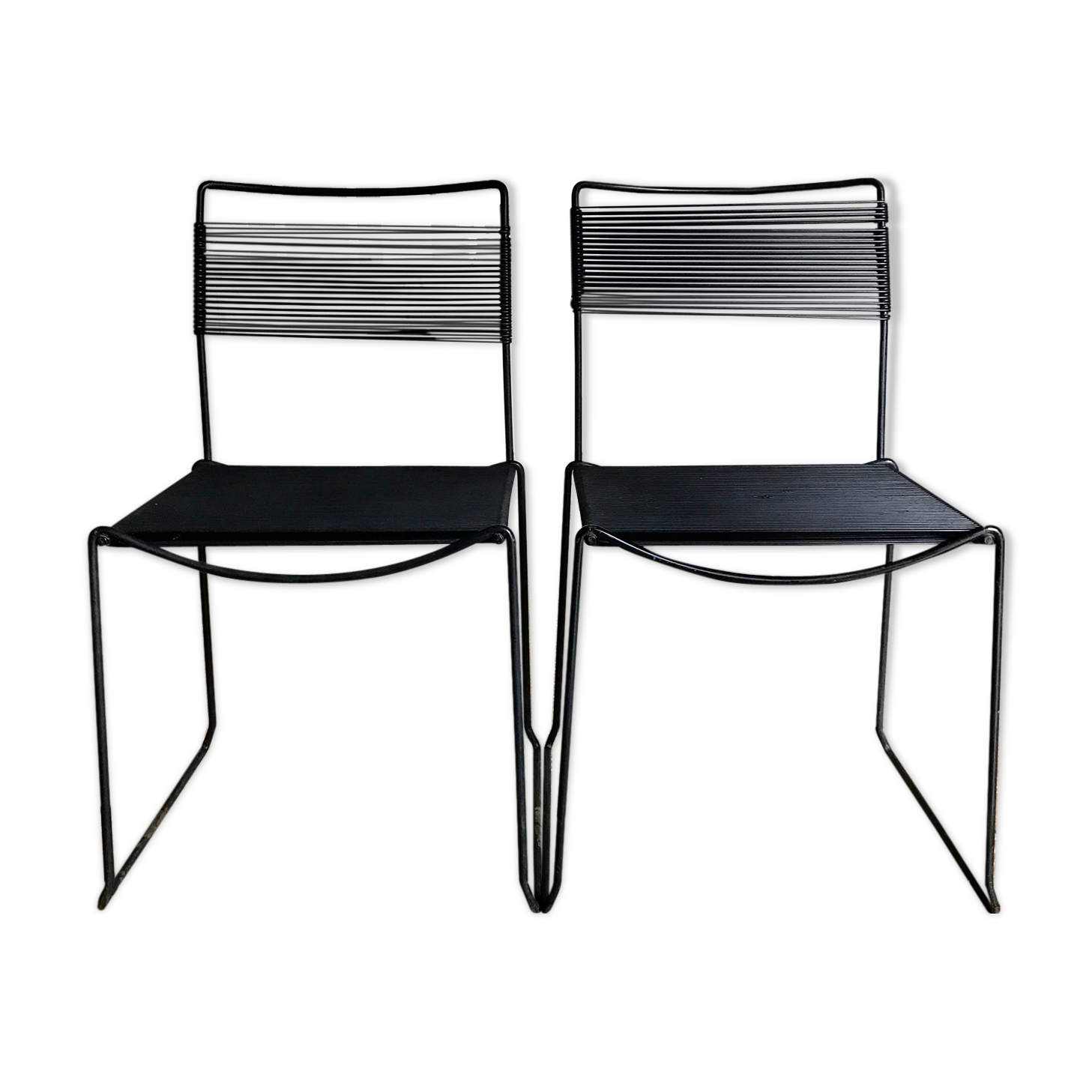 Scoubidou sledge chairs