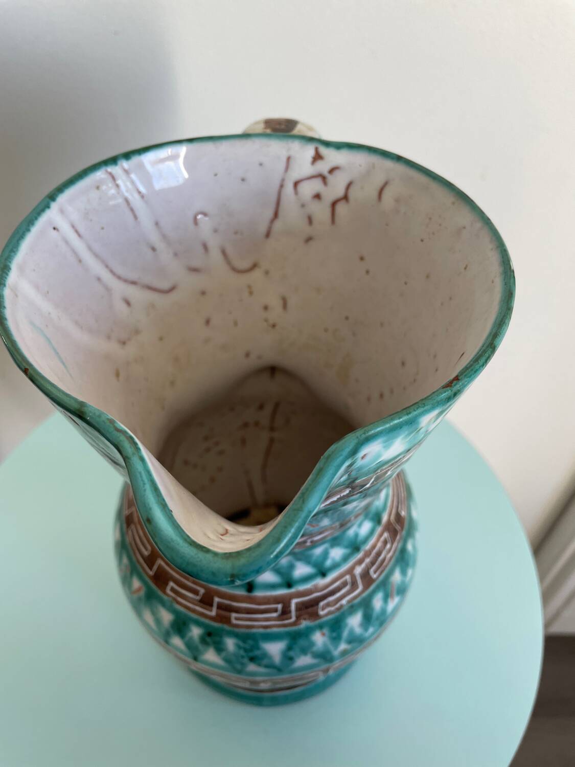 Ceramic pitcher signed Robert Picault – Scarified decoration – Vintage