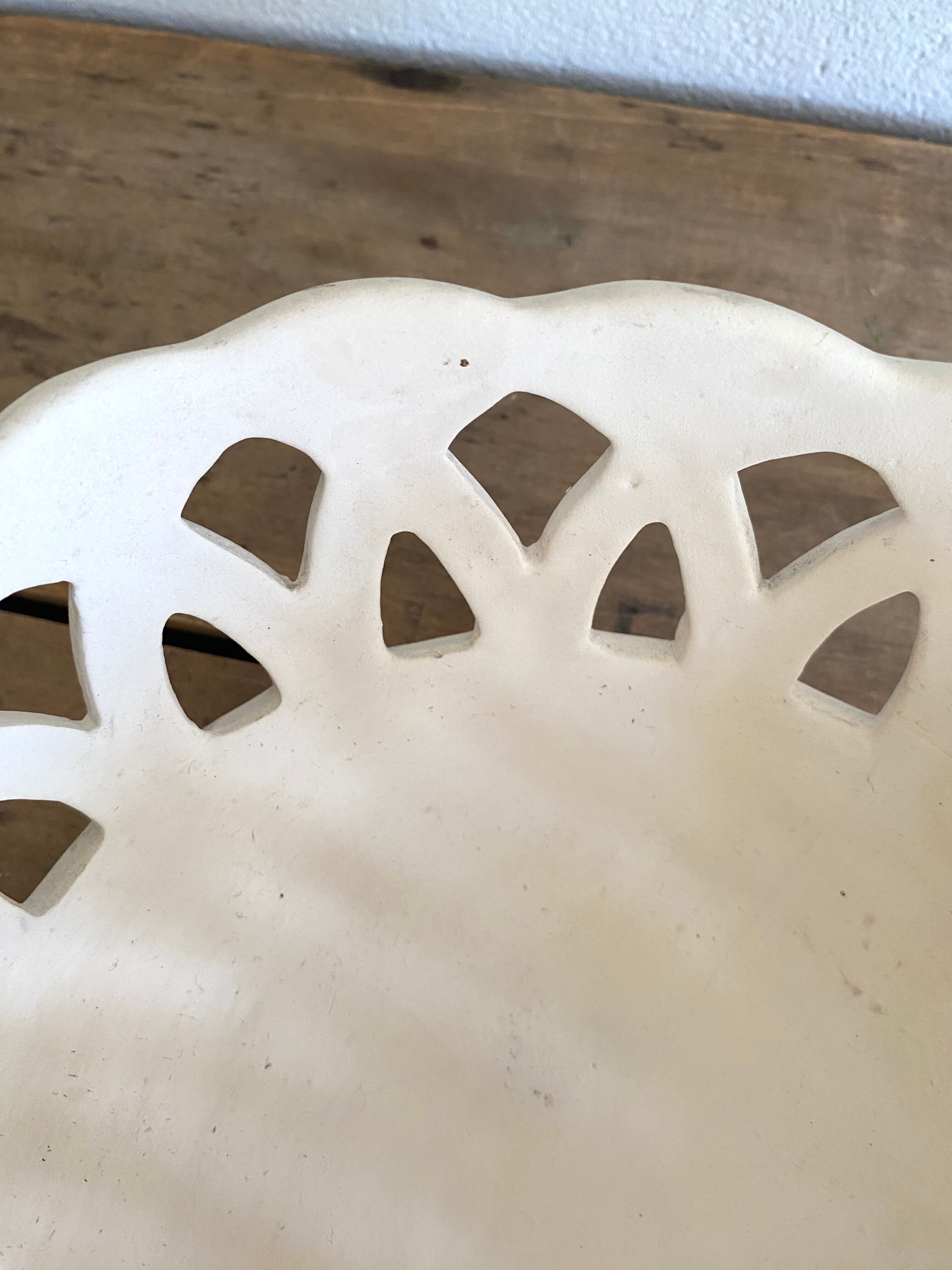 Plaster dish basket decoration