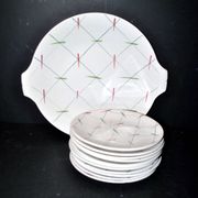 11 assiettes à dessert et plat à tarte vintage en céramique à décor de carreaux