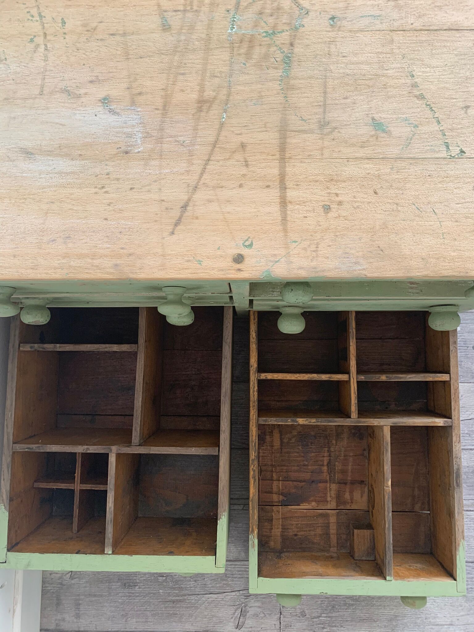 Petit meuble de métier