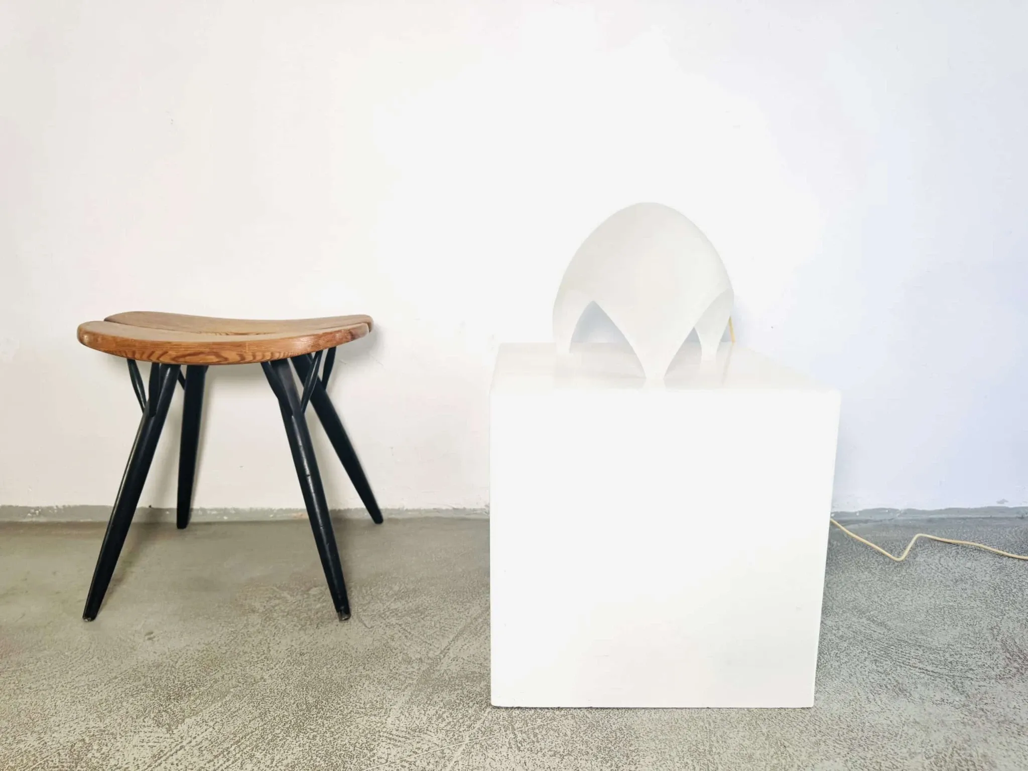 Frosted Glass 'Coque' Table Lamp By Elio Martinelli For Martinelli Luce, Italy, 1970S