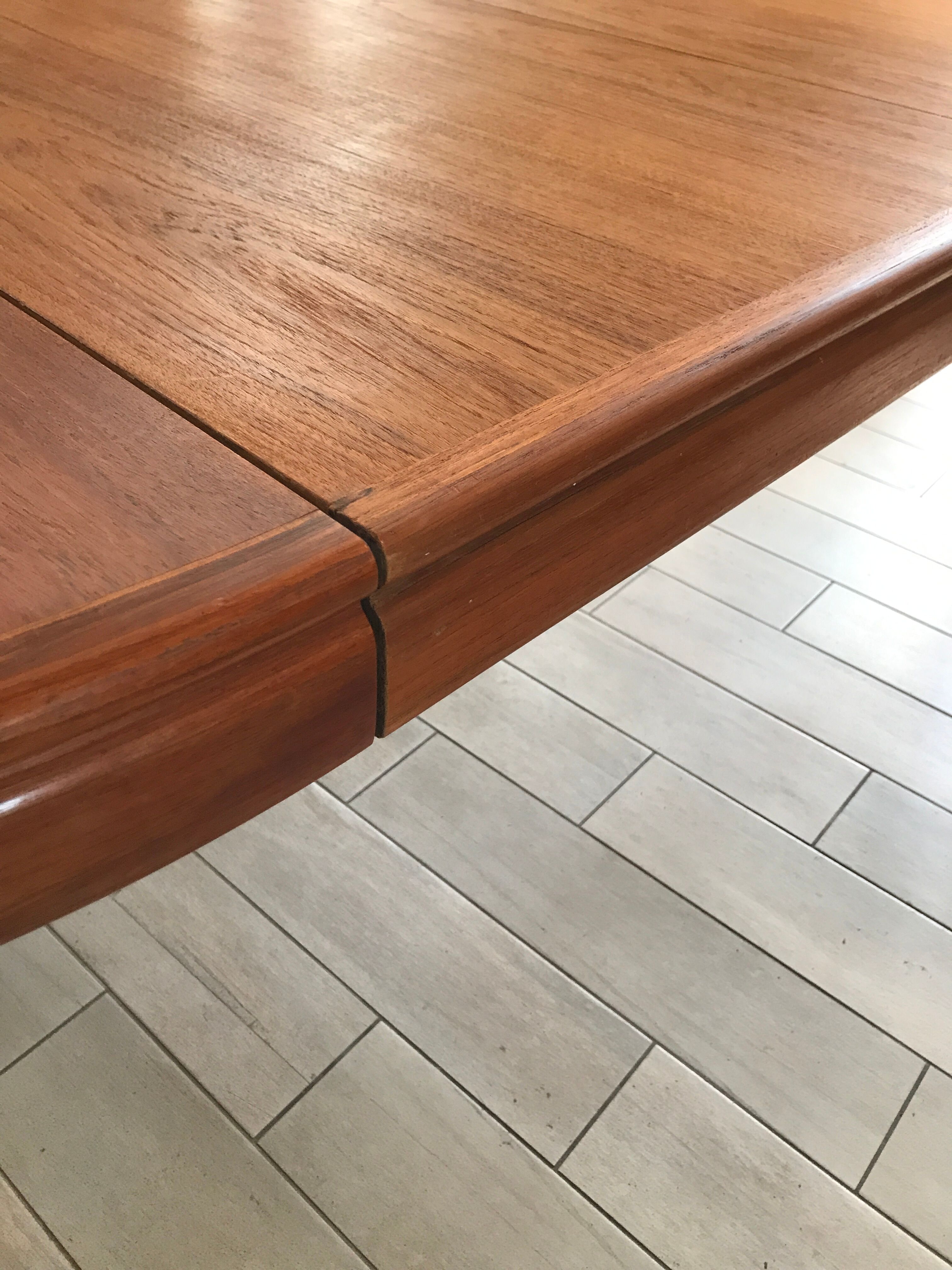 Scandinavian table Samcom design Arne Hovmand Olsen Denmark 60s