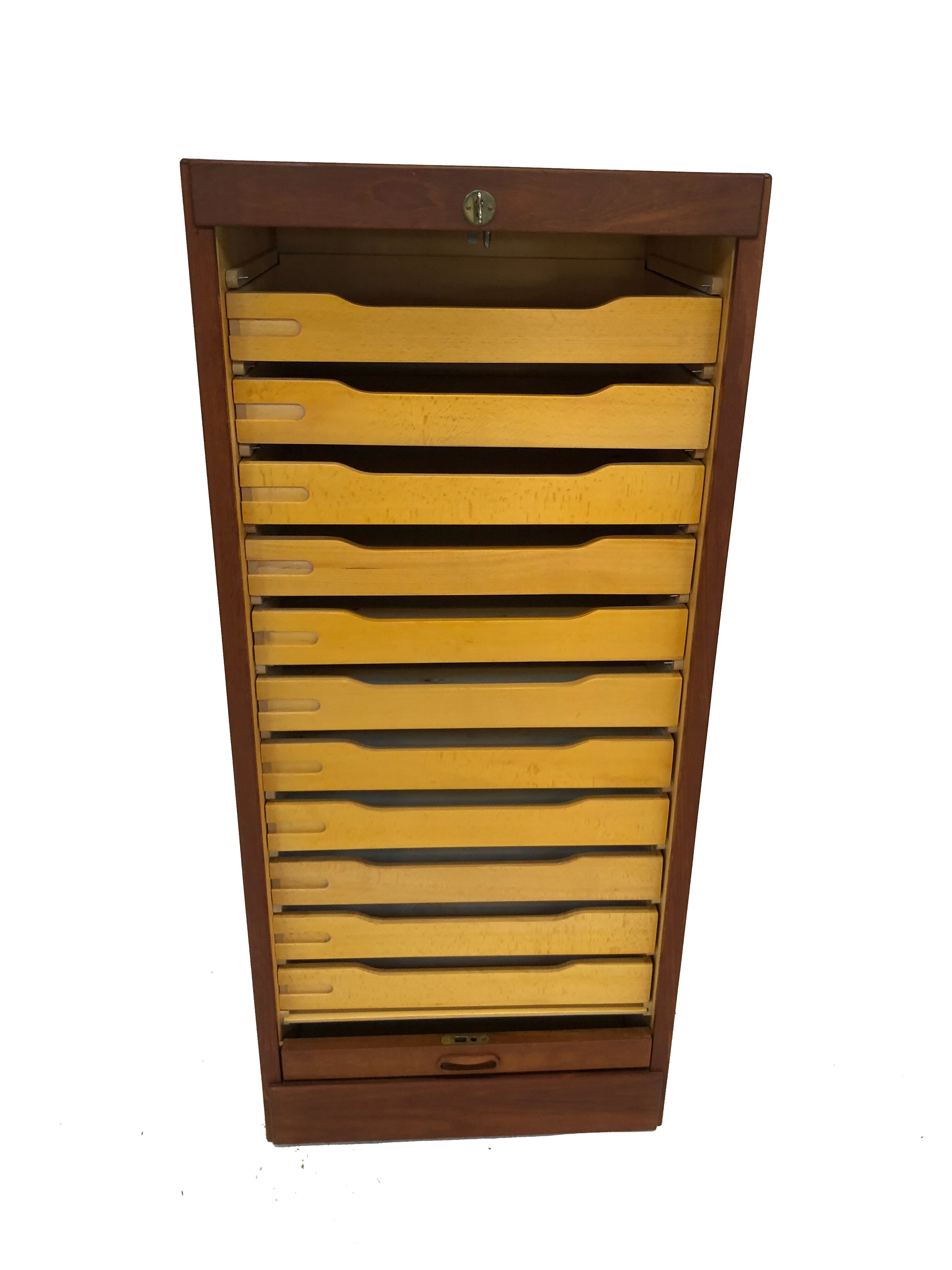 Vintage Danish design cabinet in teak veneer