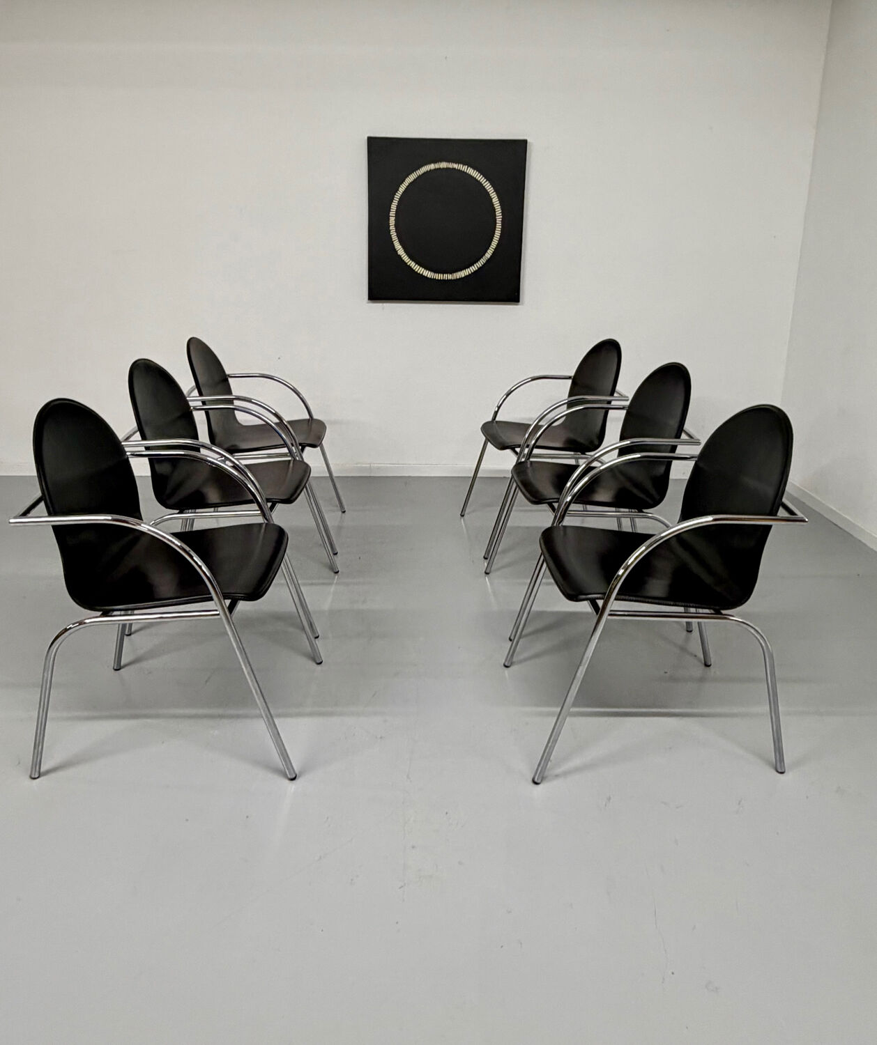 Lot 6 chaises en cuir noir et pied tubulaire design italien année 70