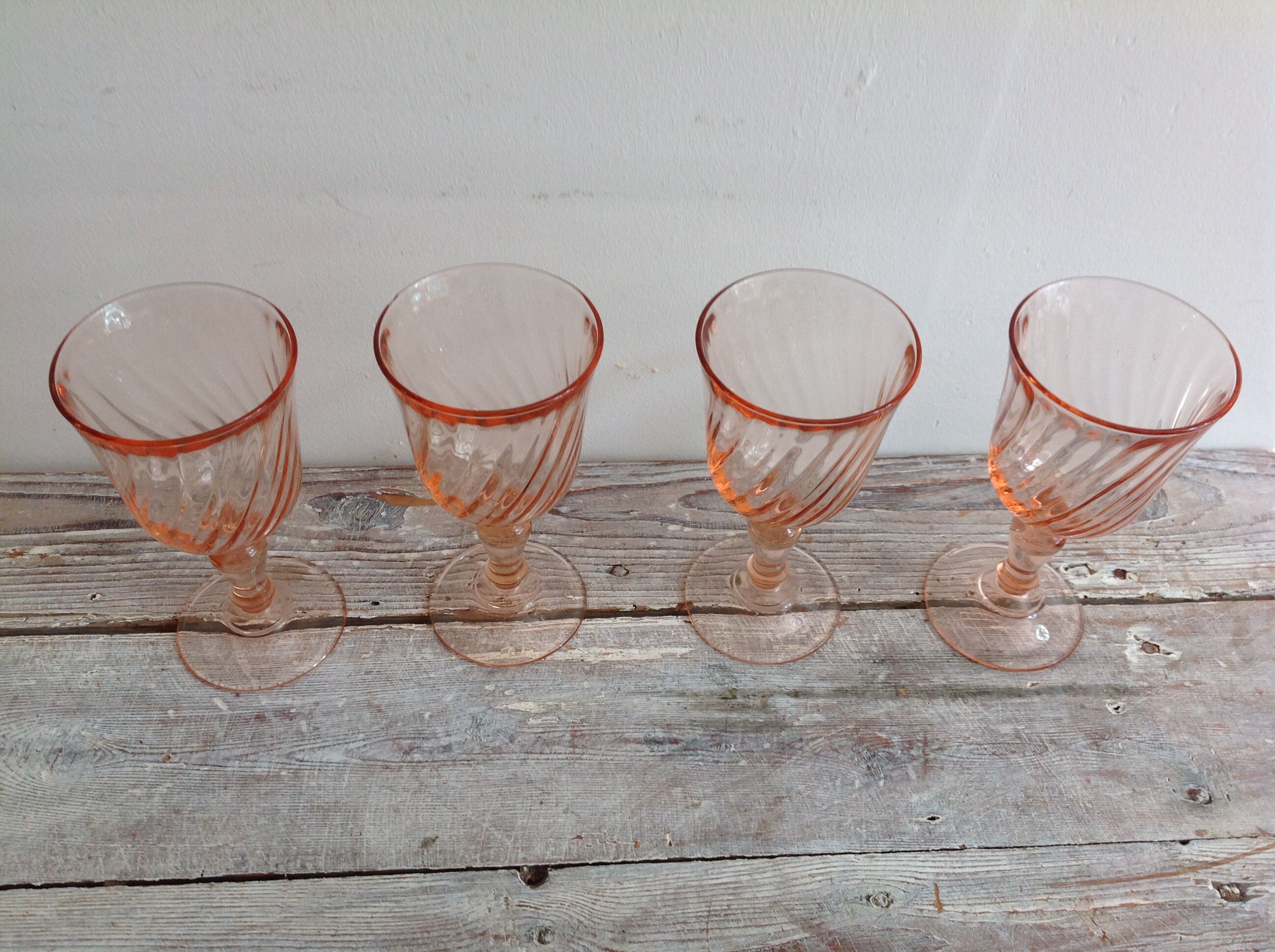 Lot of 12 rosaline glasses