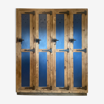 Ancien vestiaire en bois 4 portes