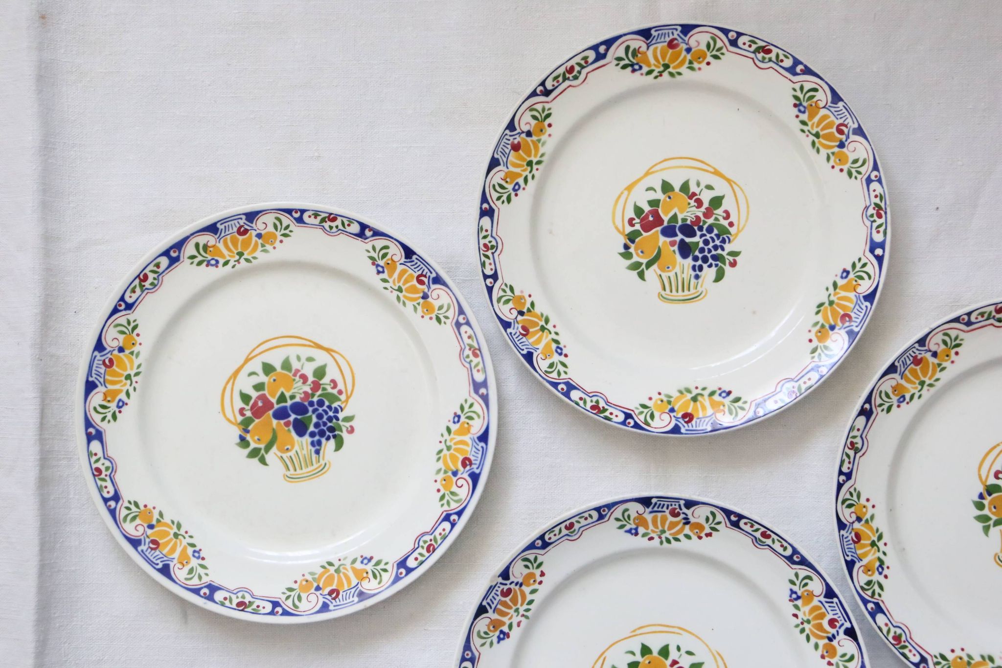 Set of 4 Boch dessert plates, Fructidor service, vintage
