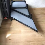 Corner bench