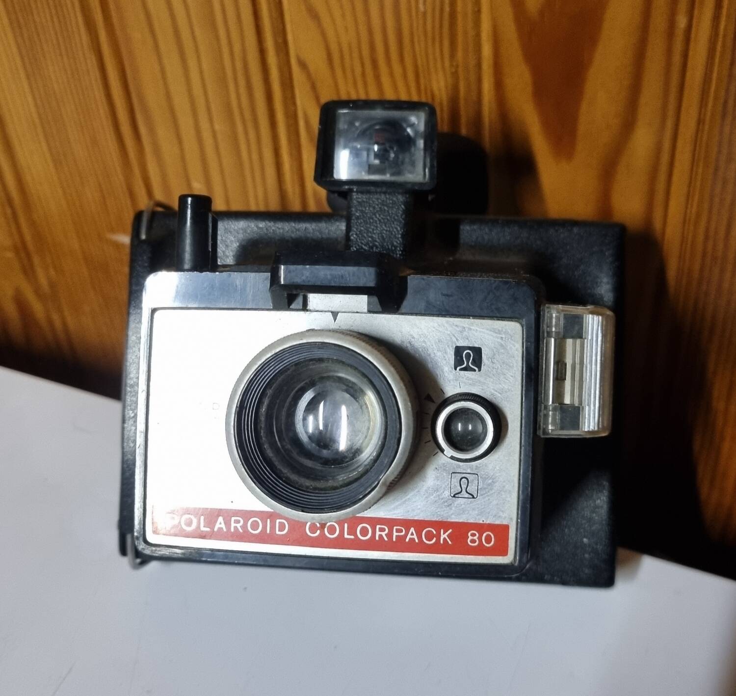 Vintage Polaroid Colorpack 80 Instant Camera