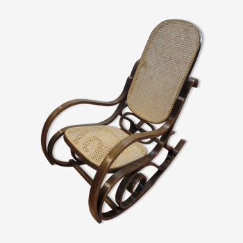 Rocking chair en bois courbé