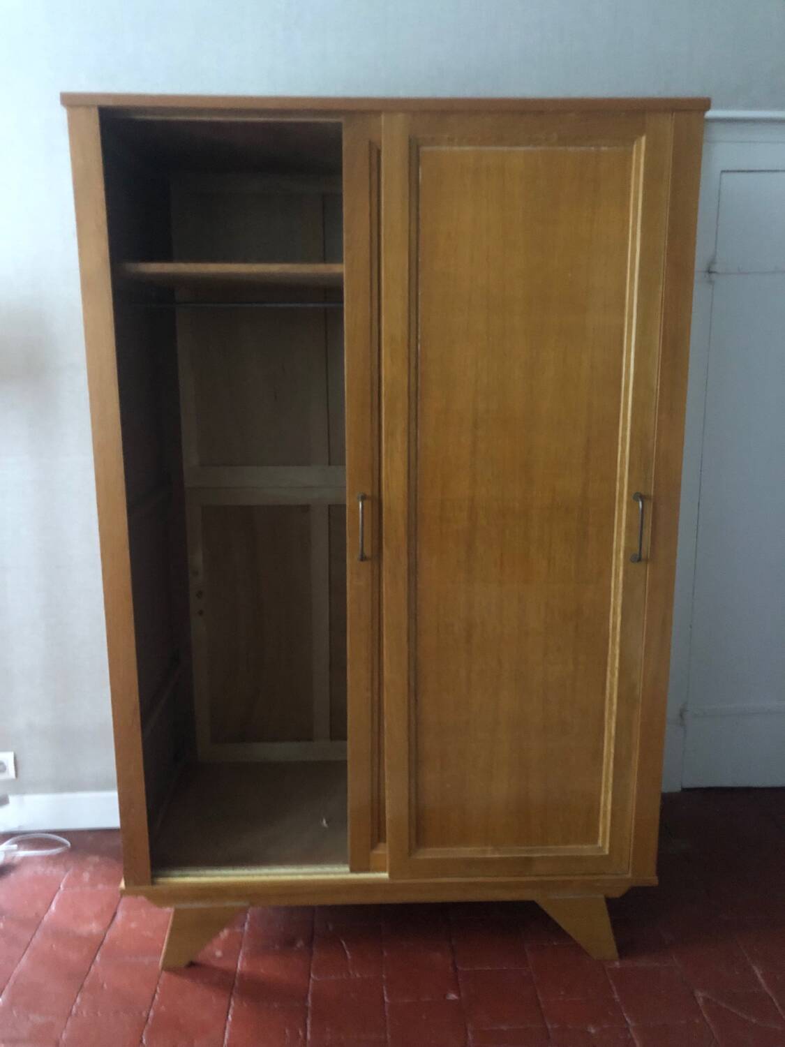 Armoire scandinave vintage
