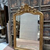 Miroir de style Louis XV en bois et stuc doré XX siècle
