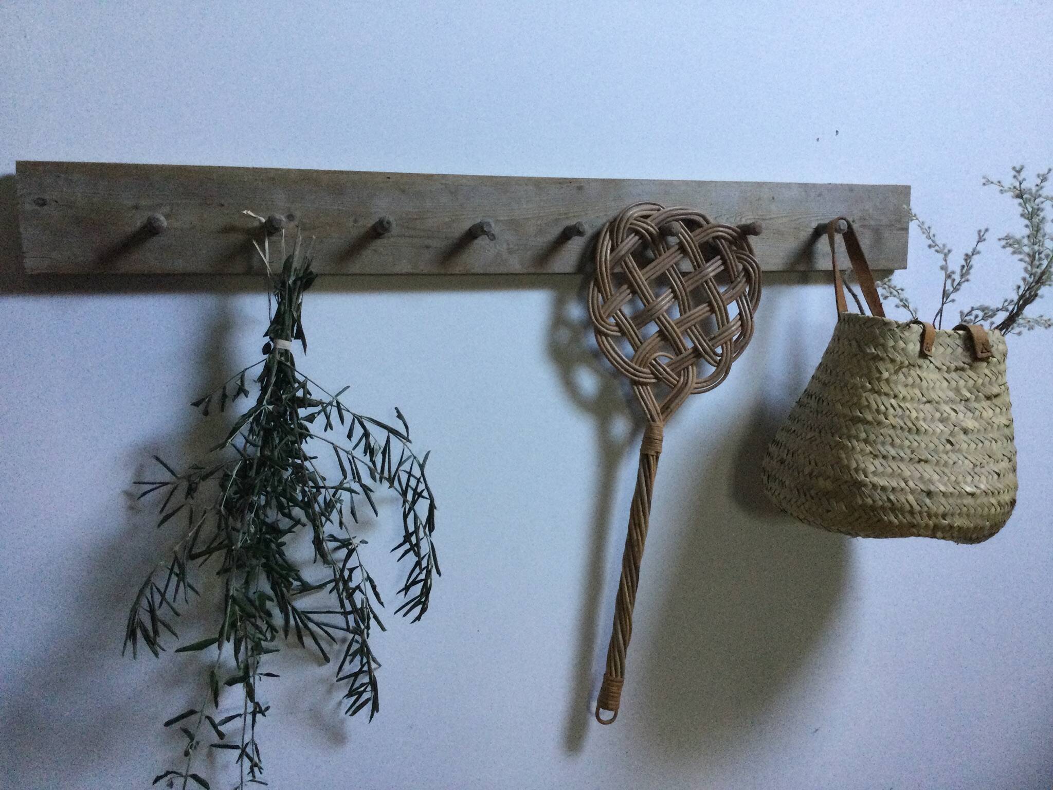 Porte manteau ancien en bois 8 patères