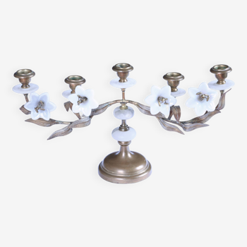 Candélabre 5 branches à décor de fleurs en opaline et laiton, XIXème