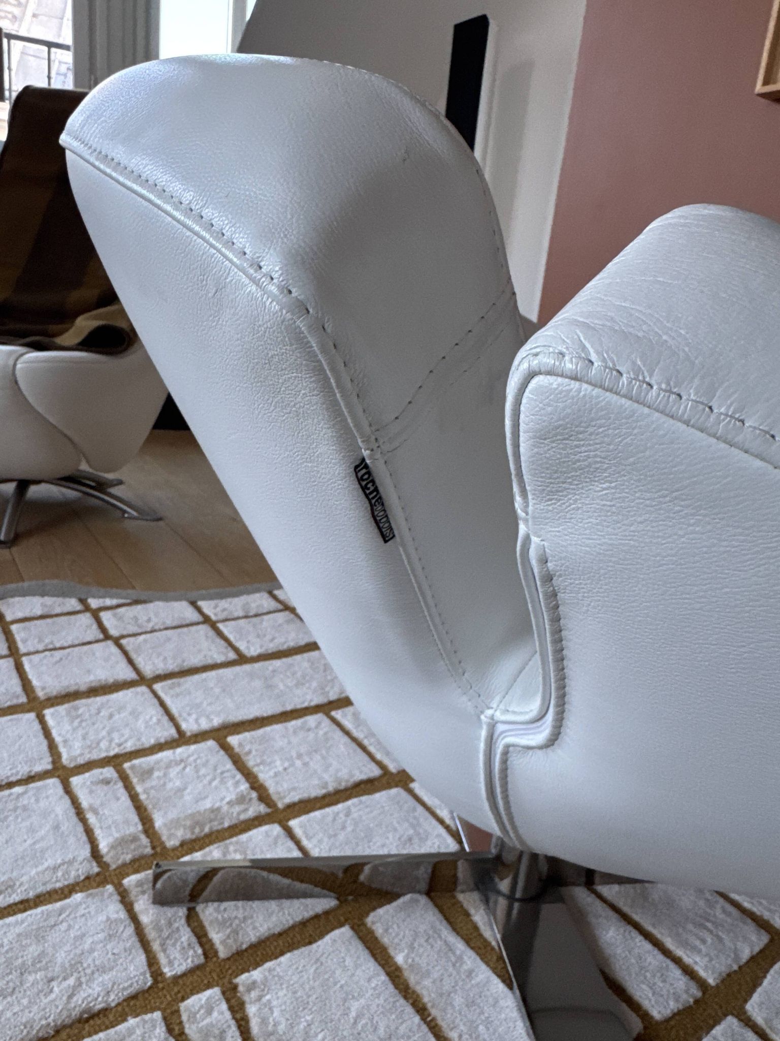 Fauteuil Vintage Signet pivotant Cuir Blanc
