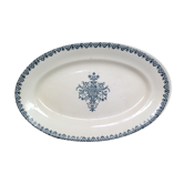 Oval serving dish