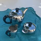 Coffee service consisting of three pieces in chrome and bakelite vintage