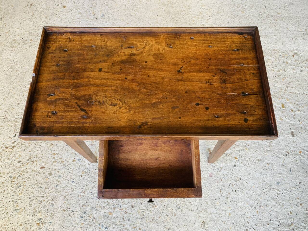 Small console / Side table in walnut 19th century