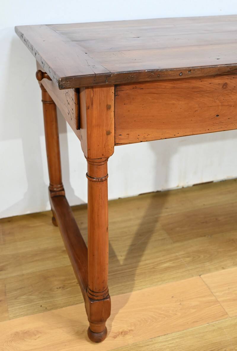Property Farm Table in Cherry, Louis XIV style – Early 19th century