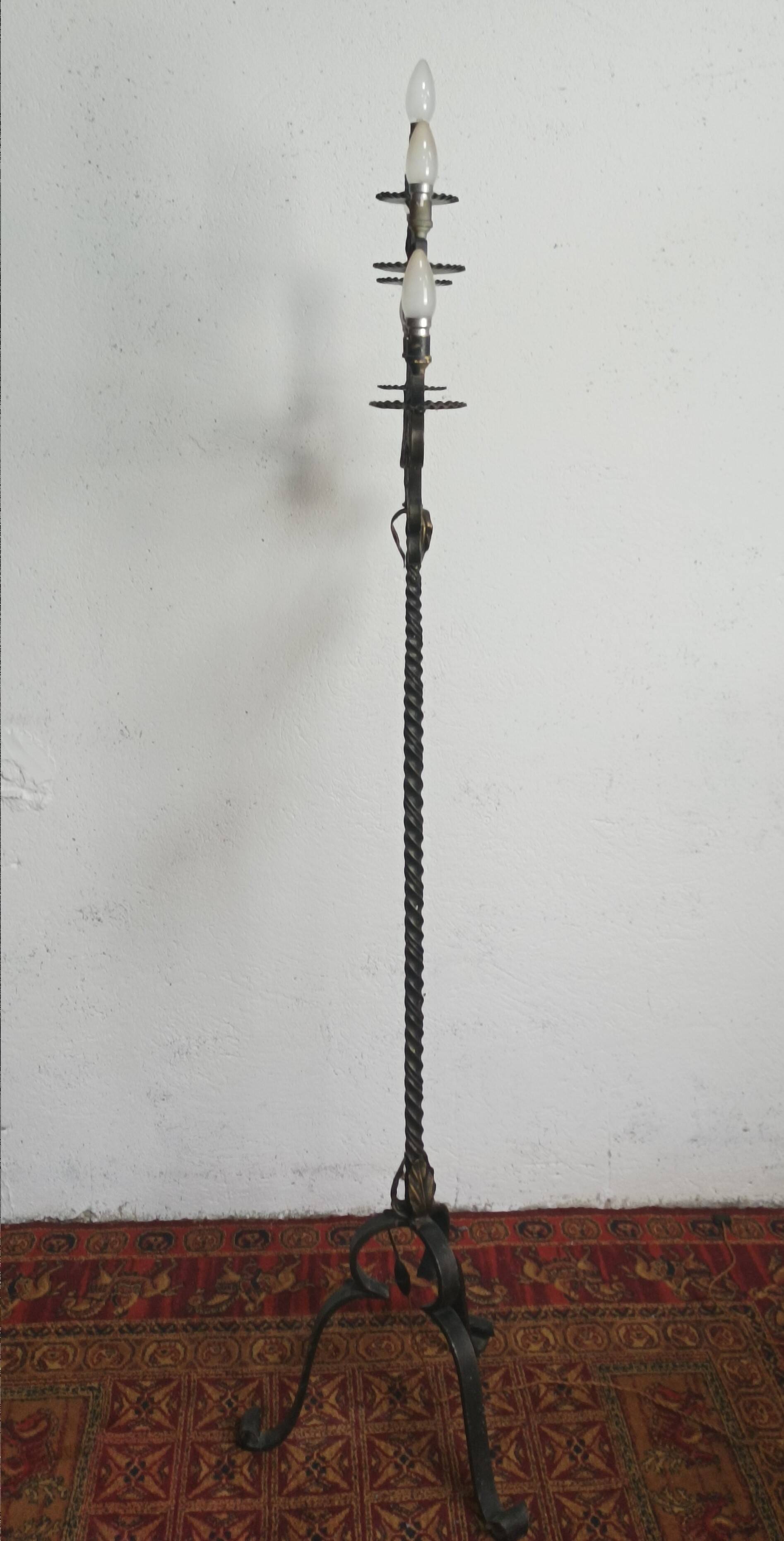 Wrought iron floor lamp with 5 light arms, 1940