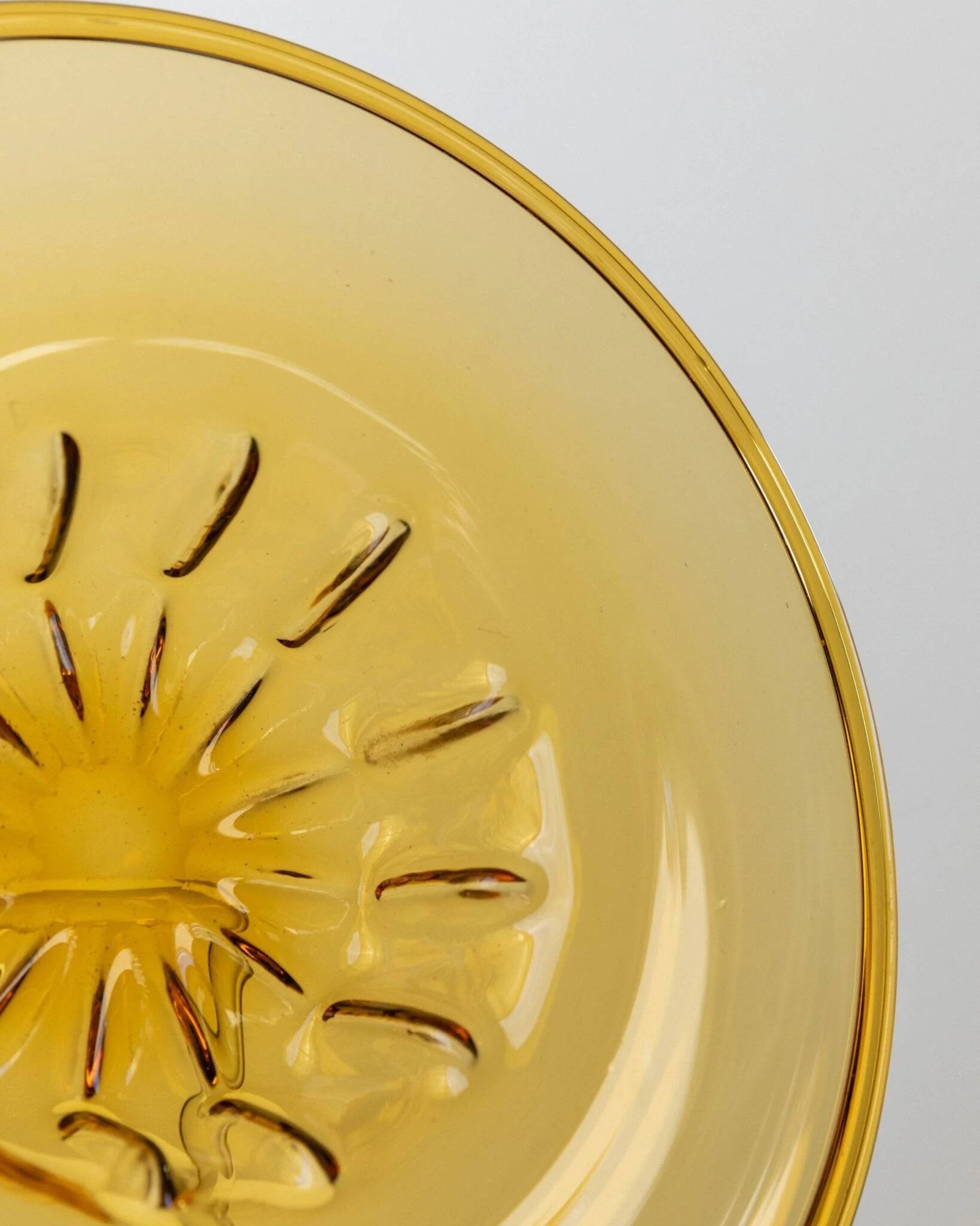 XL Amber Murano Glass Bowl with ribbed pattern, Italy 1920s – decorative fruit bowl, vintage glassware gift