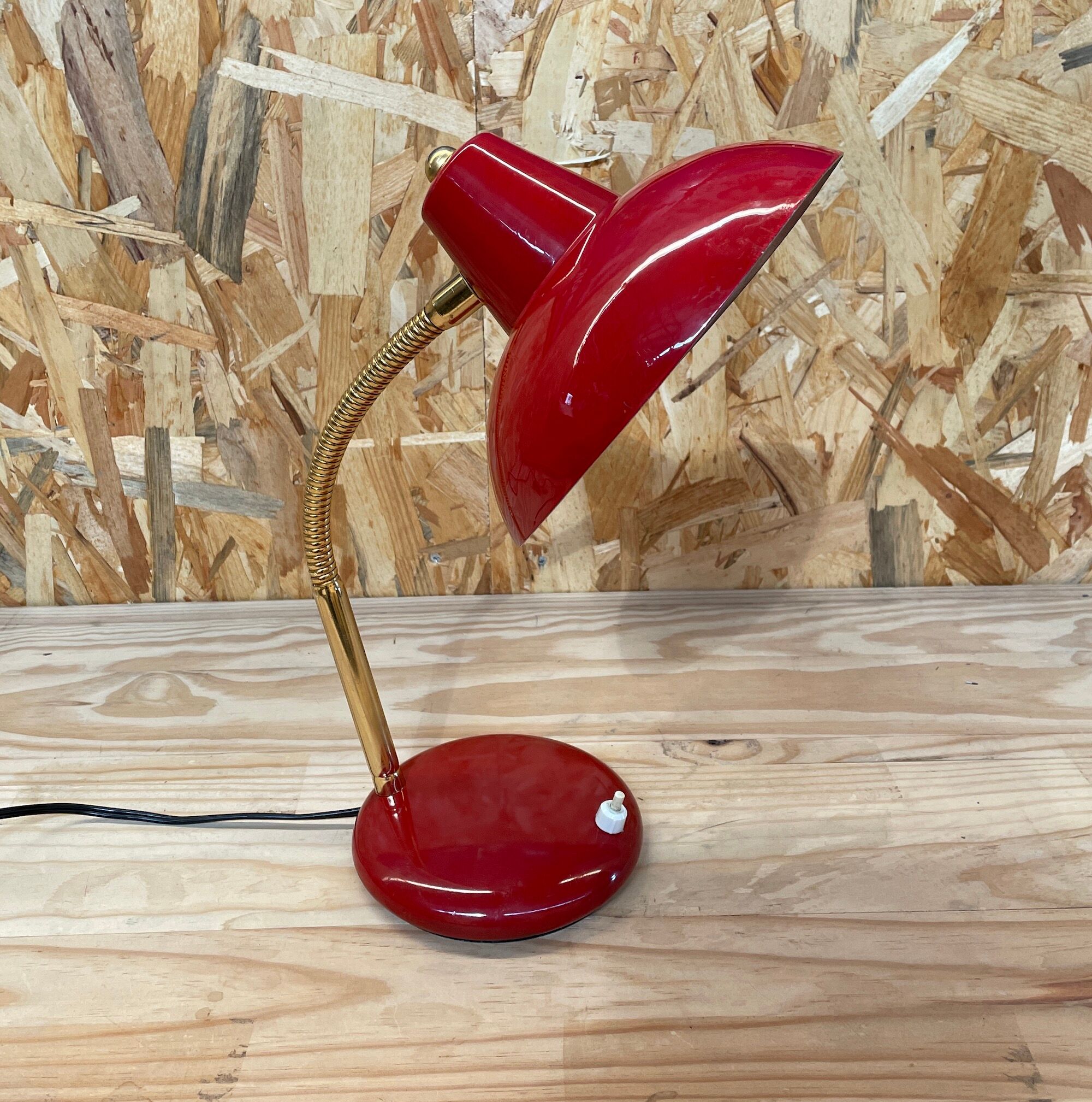 Vintage burgundy red table lamp - 1950s