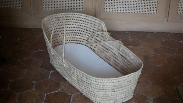 Couffin bébé en osier avec matelas (vintage)
