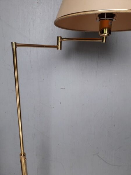 1980s gold metal lamppost