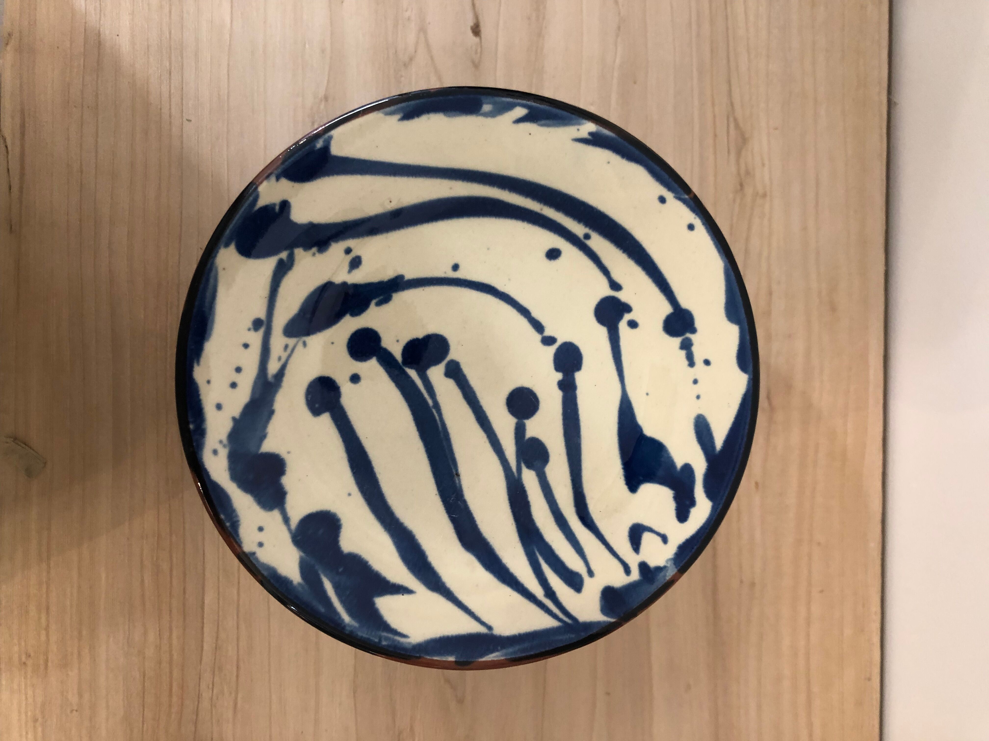 Desert plate in sandstone blue pattern