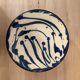 Assiette à désert en grès motif bleu