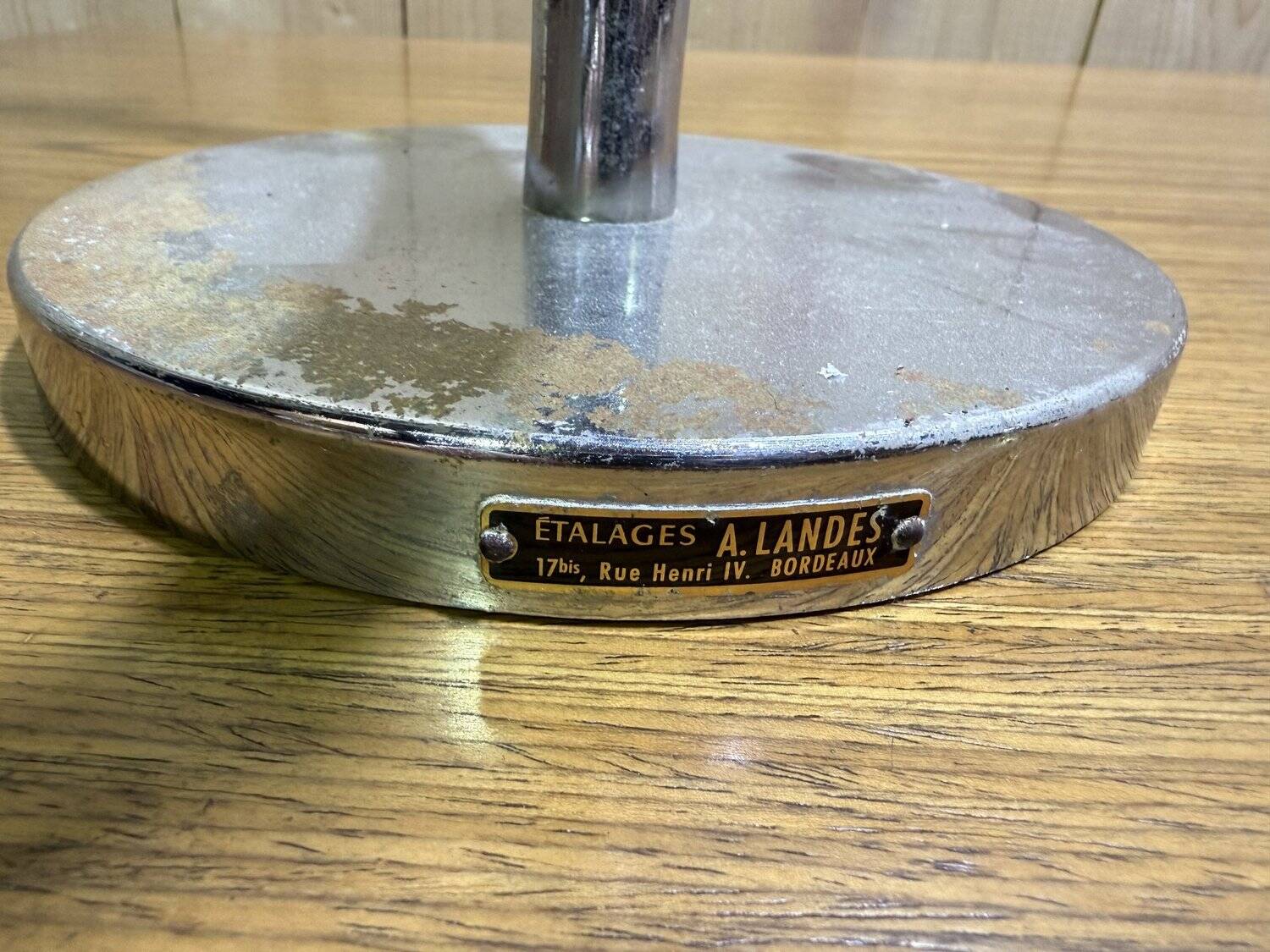 1960s BAR shelf display