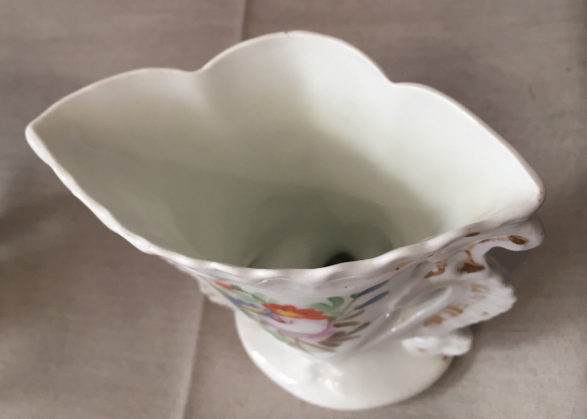 Pair of mariee vases in paris porcelain with floral decoration