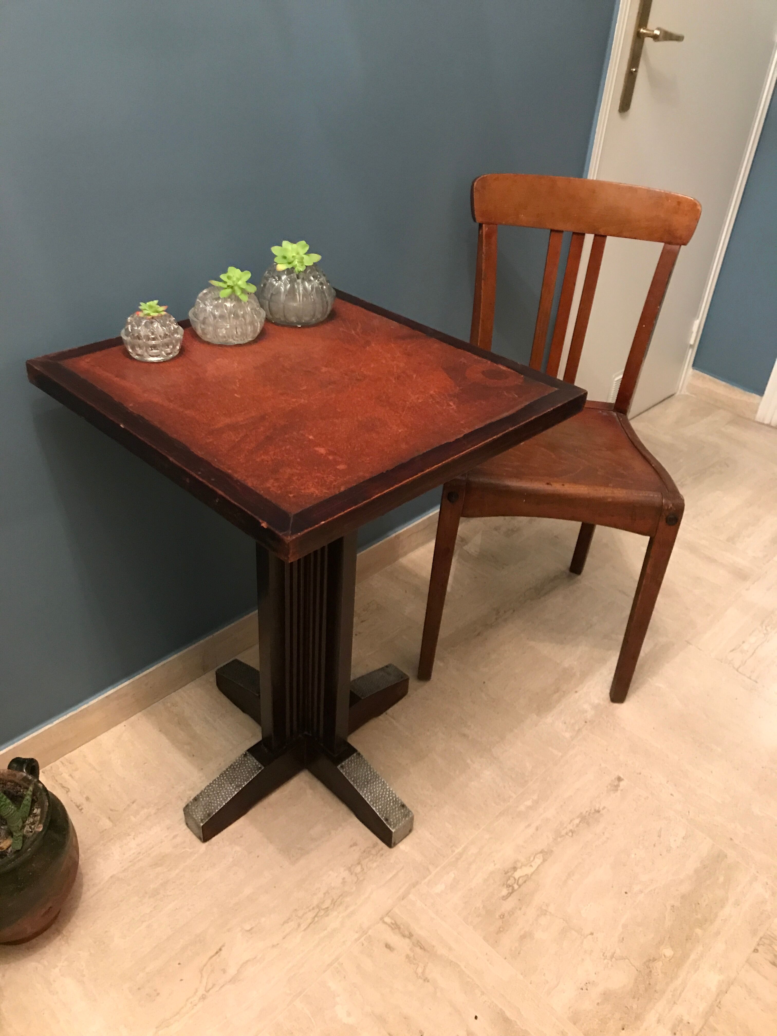 Art deco 1940 bistro table