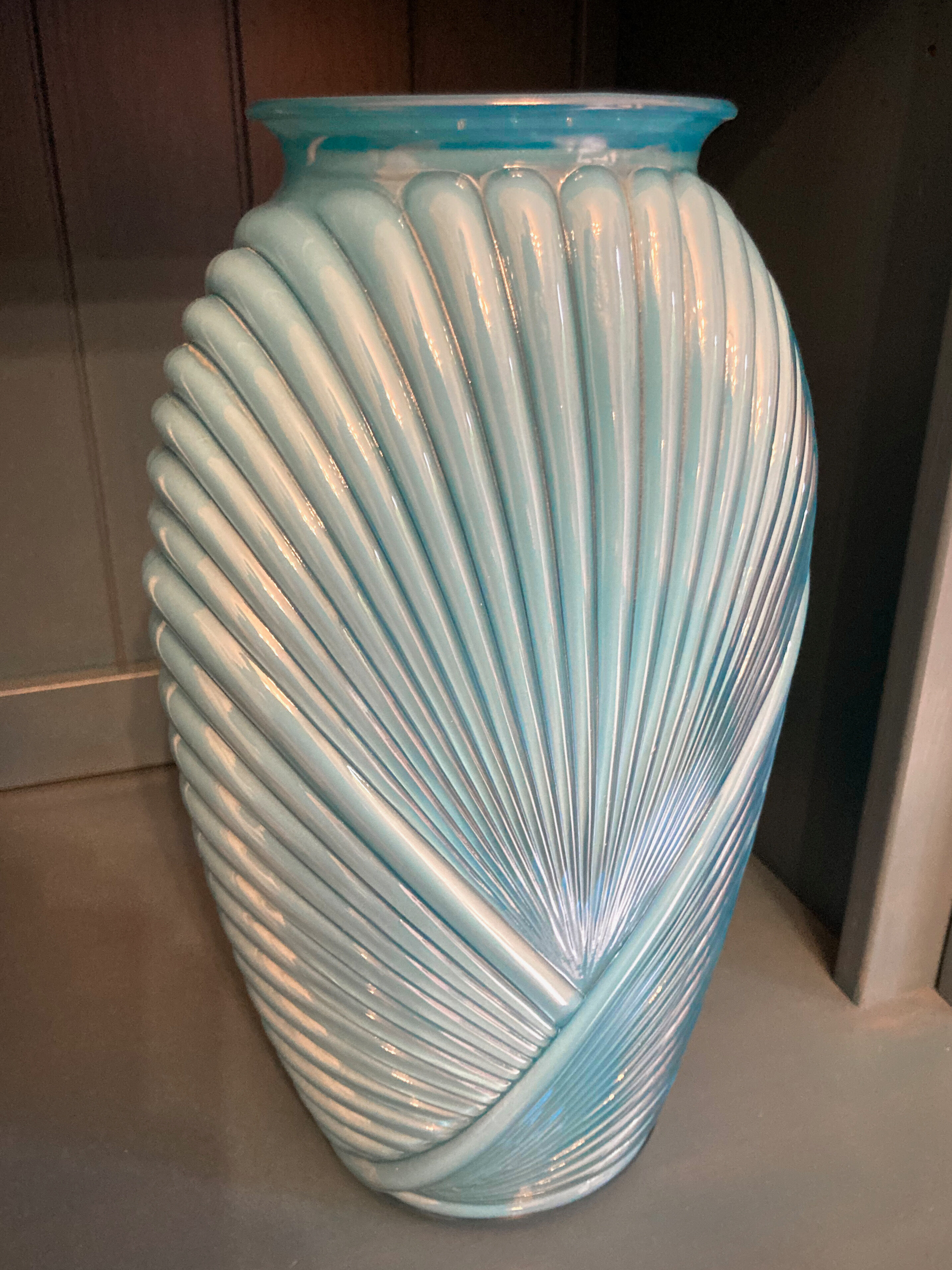 Opalescent Vase art deco hanch Hocking