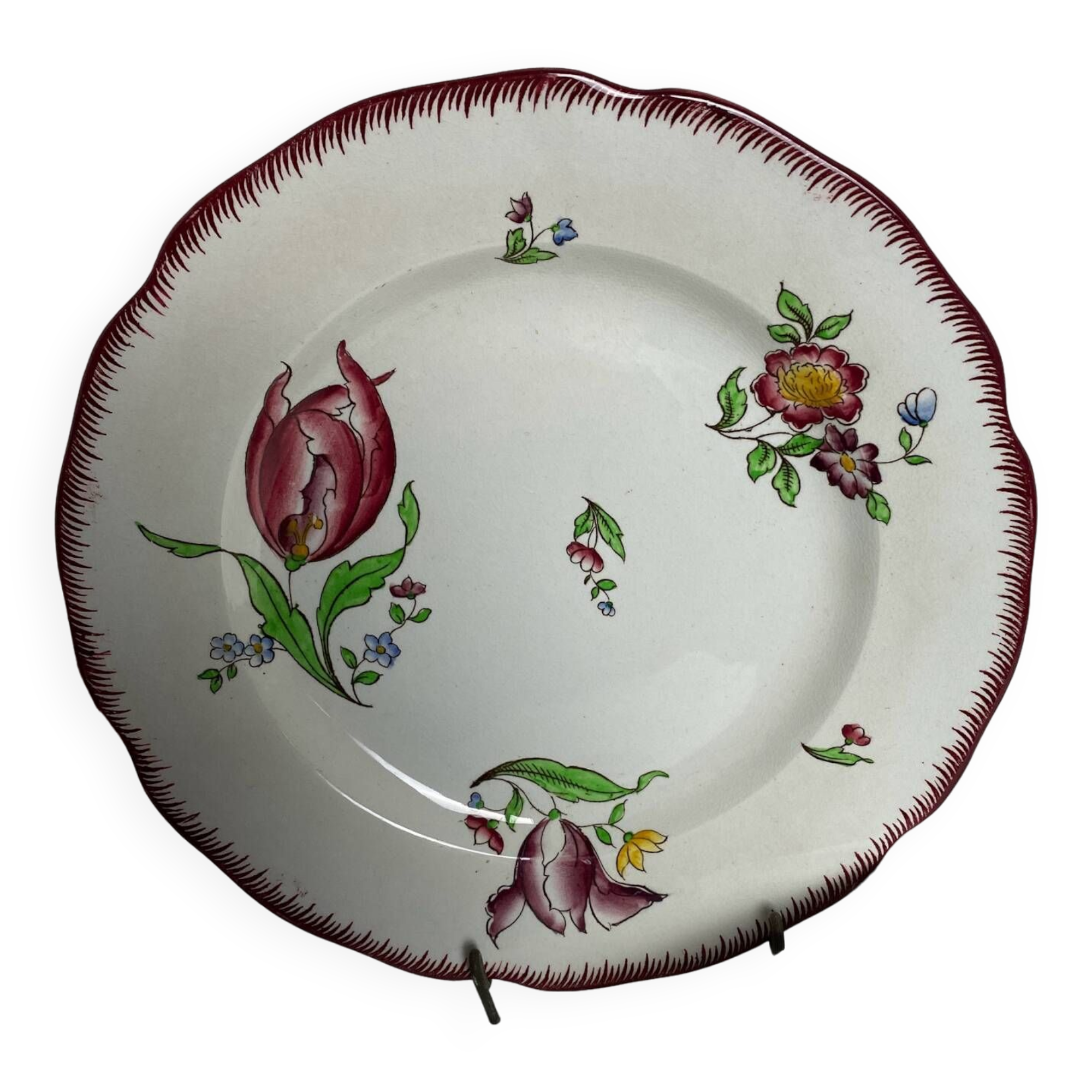 Sarreguemines plate on pedestal