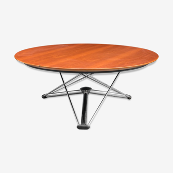 Adjustable height round table