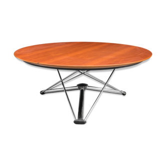 Adjustable height round table