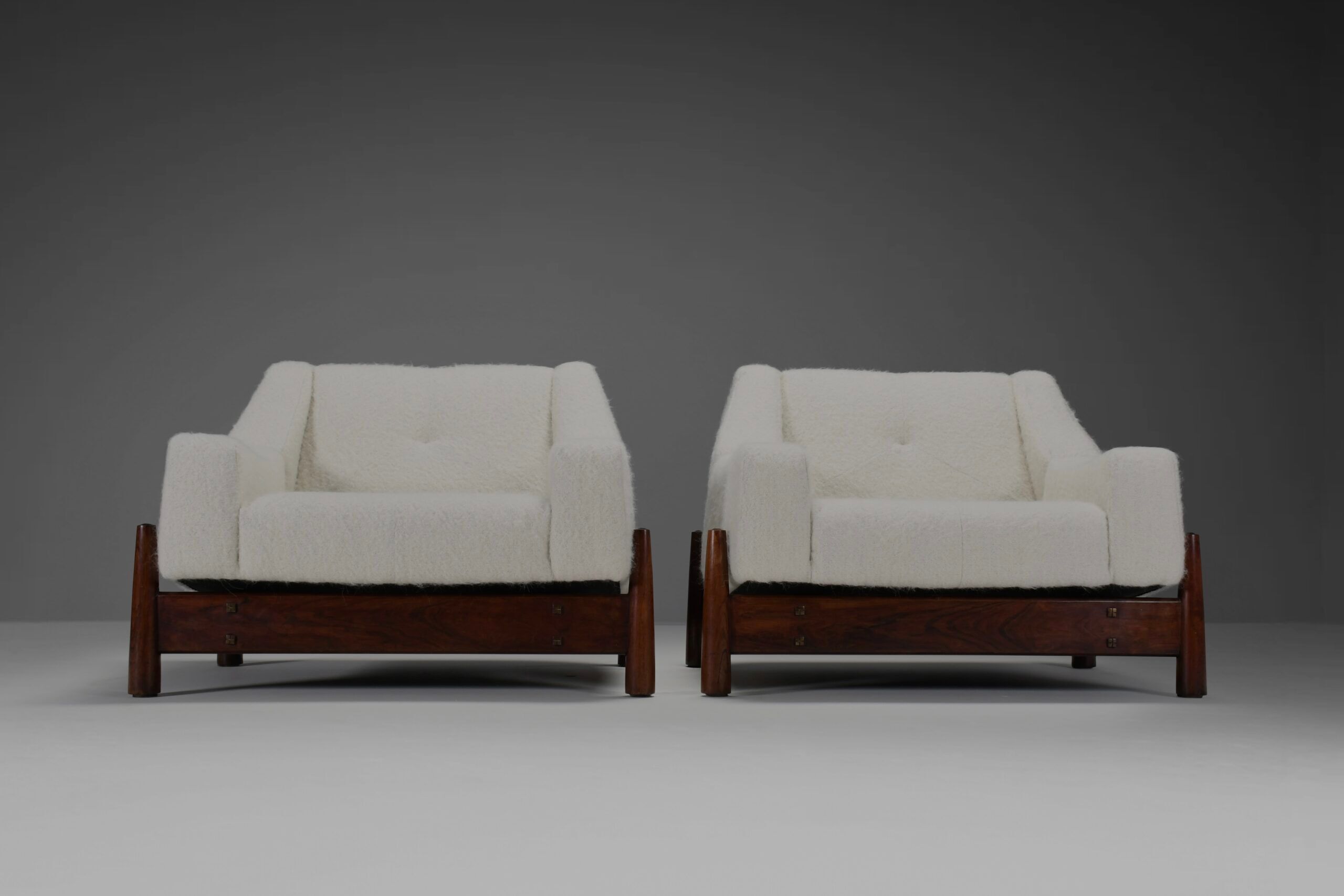 Pair of rosewood lounge chairs by Móveis Cimo, Brazil 1950s