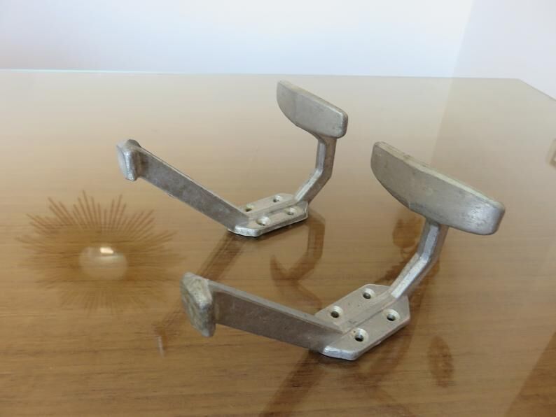 Pair of aluminum patères Art Deco 30 years 40