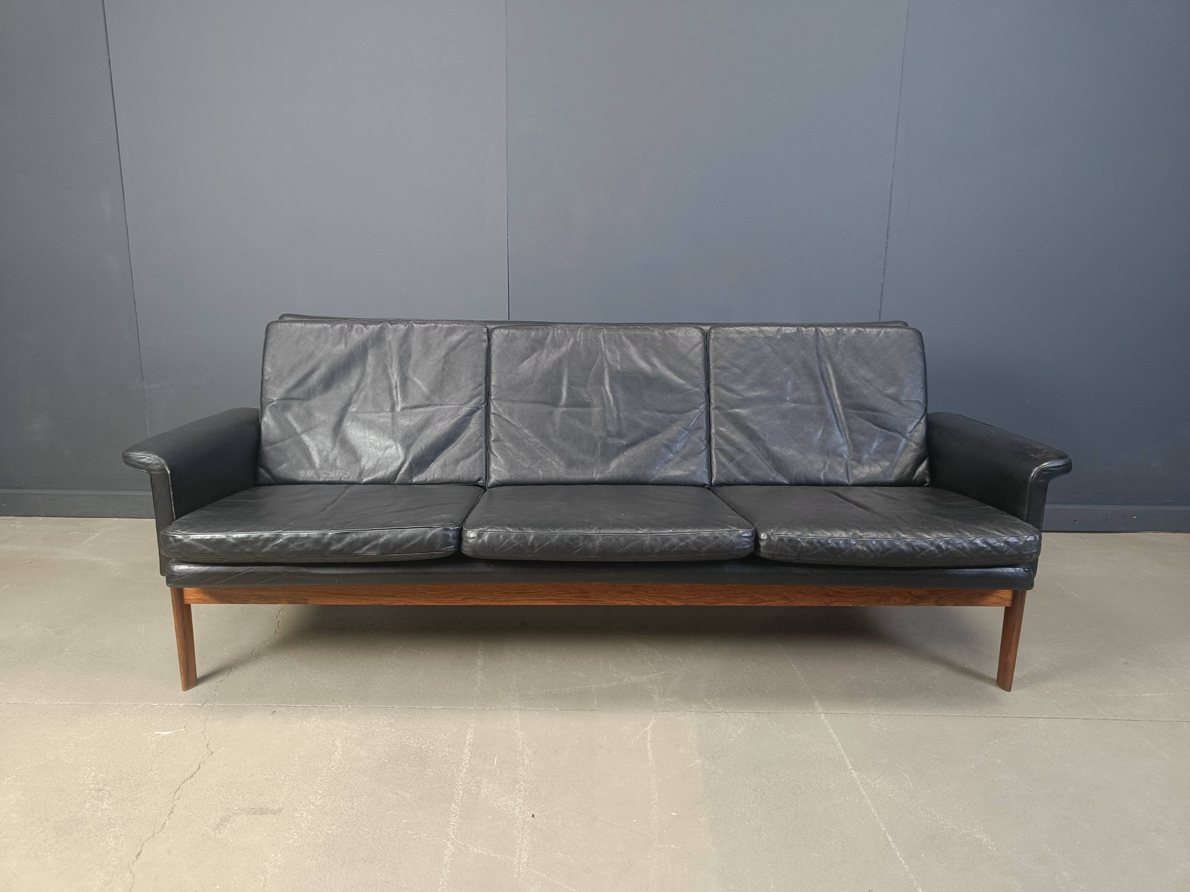Jupiter Sofa by Finn Juhl for from France and Søn and France & Daverkosen