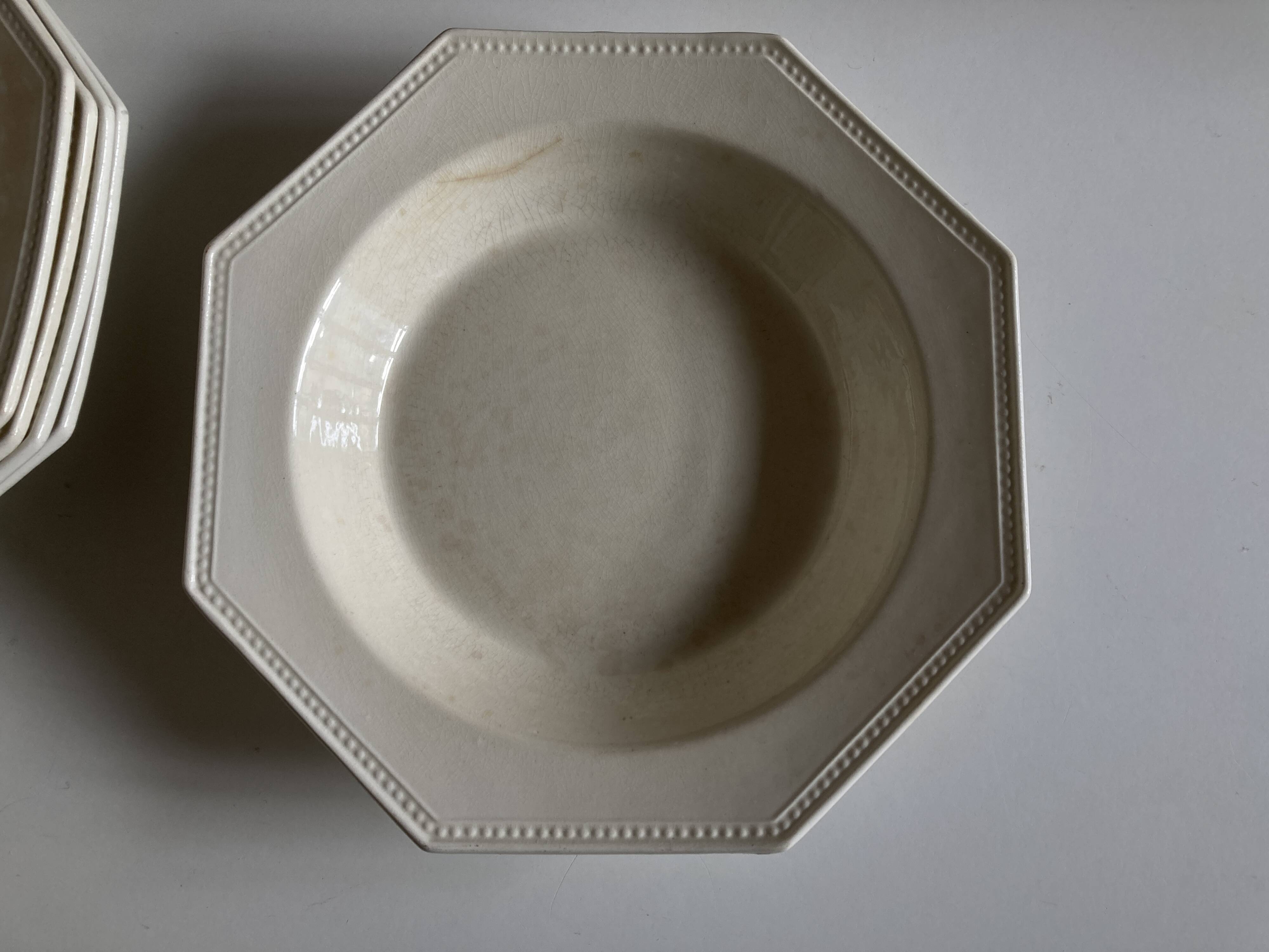 Set of 5 octagonal pearl plates from Creil Montereau.