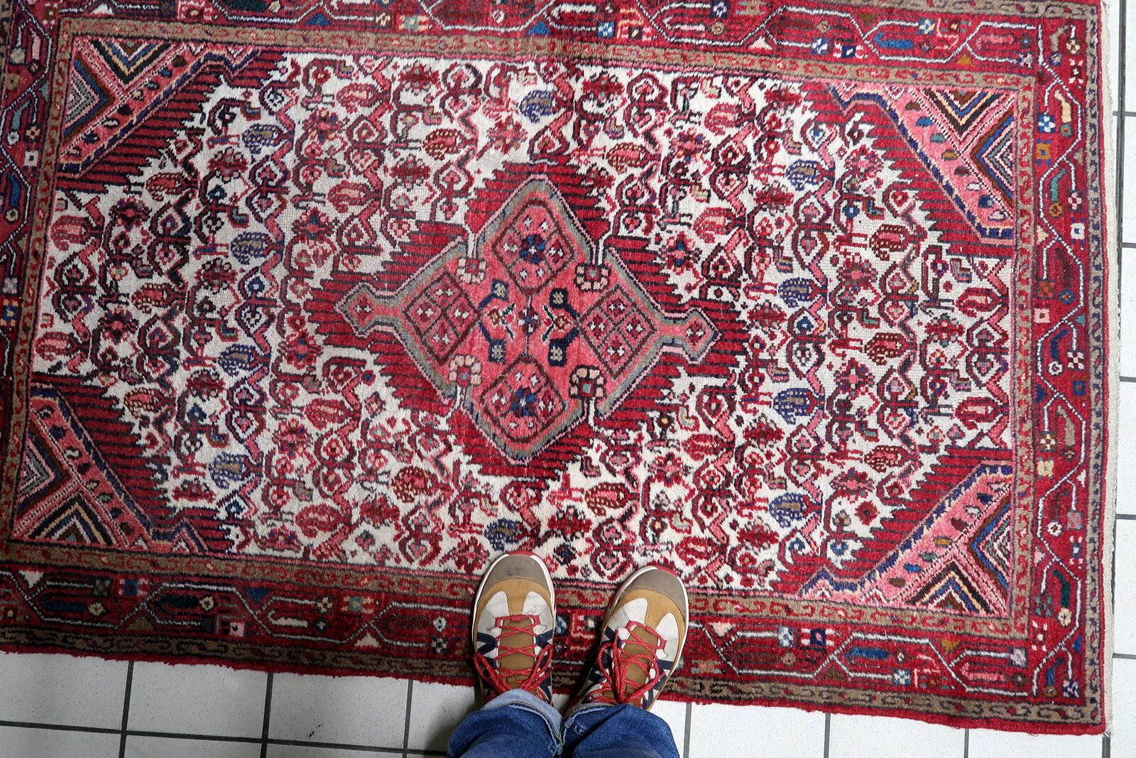 Antique Persian Hamadan rug 104cm x 171cm 1920s