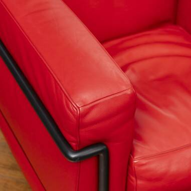 LC2 armchair — Le Corbusier, Pierre Jeanneret & Charlotte Perriand, creators