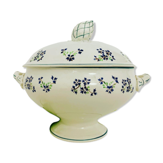 Porcelain tureen / earthenware of onnaing decoration barbeau