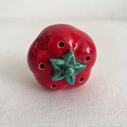 Salière ou poivrier tomate en barbotine vintage