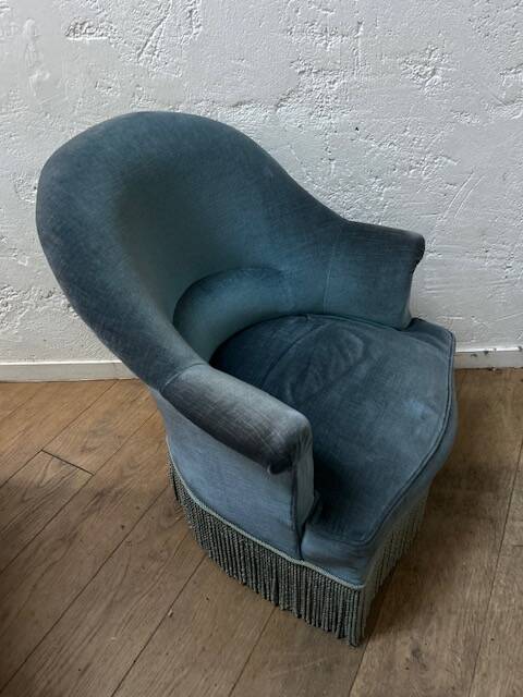 Velvet tub chair
