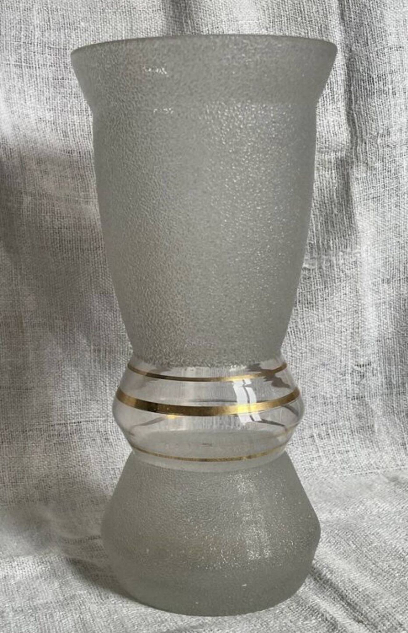 Granulated glass vase