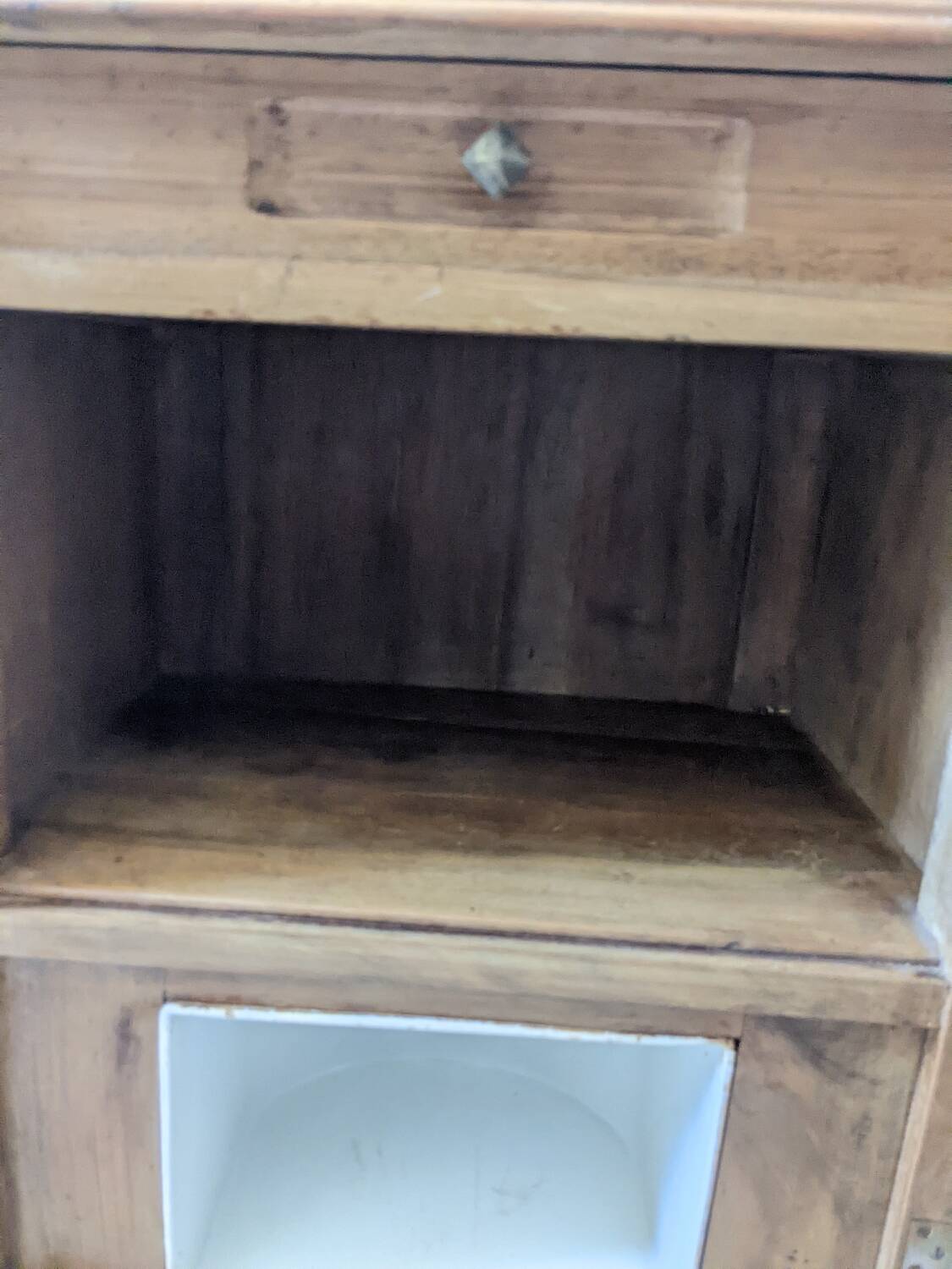Small occasional piece of furniture